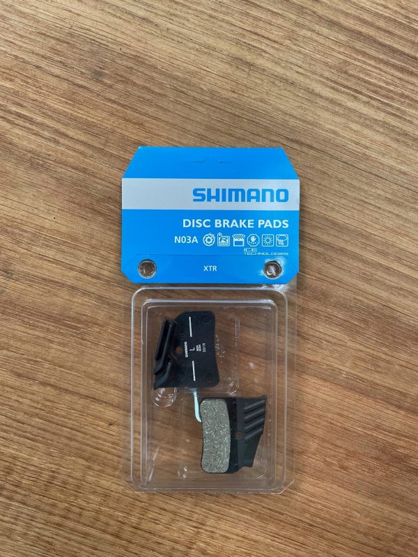 Shimano N03A Finned Resin Disc Brake Pad with Spring