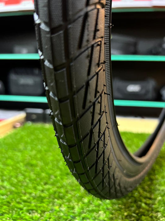 Ornate 20" x 2.125 Tire