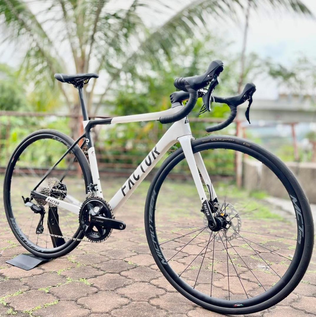 Factor O2 Disc 105 12 Speed Mechanical Disc Groupset